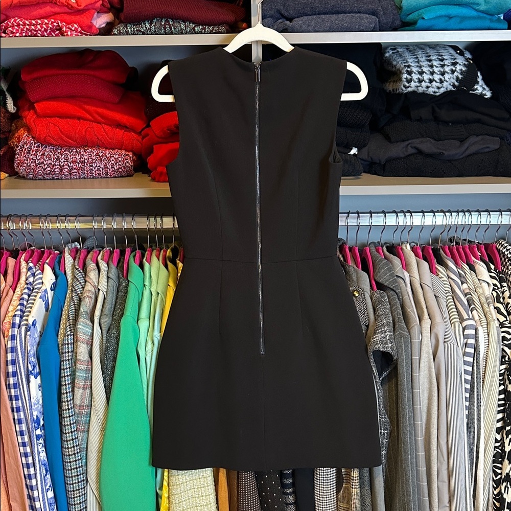French Connection black sleeveless exposed back zipper dress size 0 NWOT - Picture 3 of 4